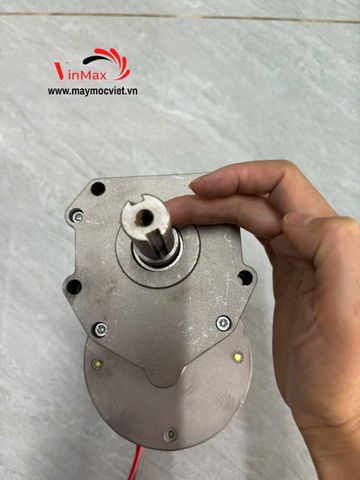 Cục Nguồn Máy Tước Và Cắt Khúc Mía