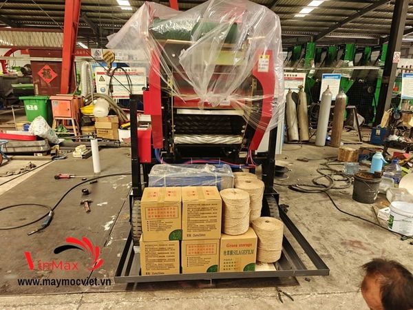 Máy cuốn cỏ ủ chua cho gia súc điện 1 pha Turbo TBC220