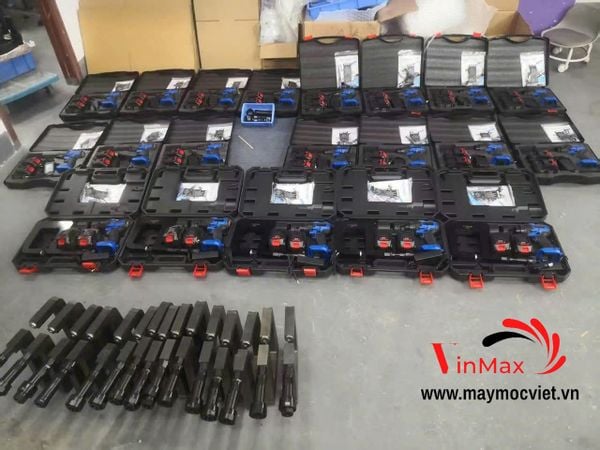 Đột Xà Gồ Dùng Pin Họng 110mm 110B20