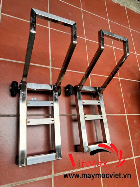 Khung ráp bộ xịt rửa liền trục inox hai bánh