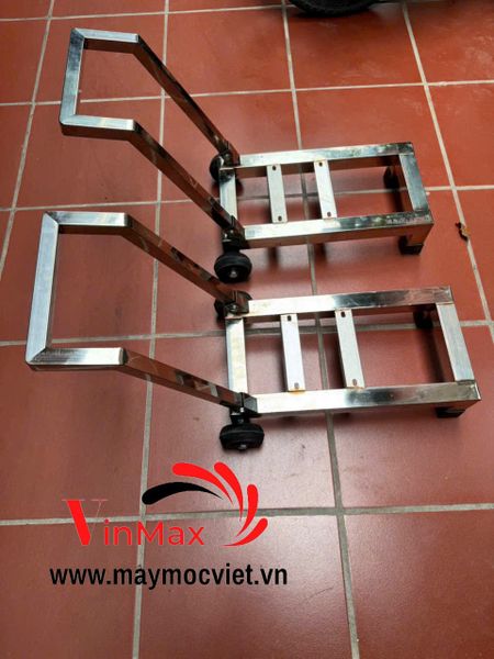 Khung ráp bộ xịt rửa liền trục inox hai bánh