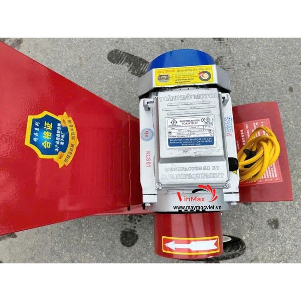 Máy băm cành cây, thân ngô chạy điện Turbo BC3000