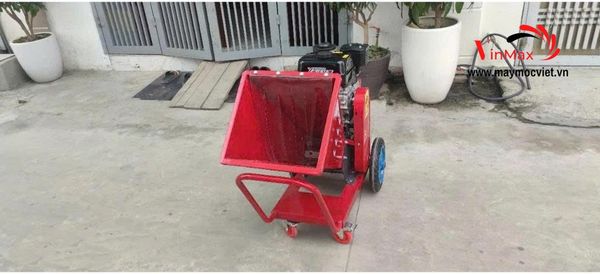 Máy băm cành cây, tàu lá mini Kawasaki BCK70