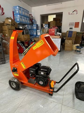 Máy băm cành chạy xăng Turbo BCTB70