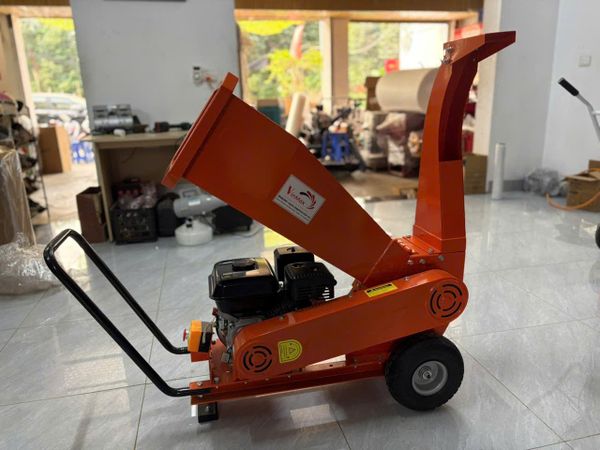 Máy băm cành chạy xăng Turbo BCTB70