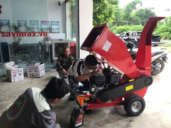 Máy Băm Cành Đề Nổ Dùng Xăng Turbo TBX15