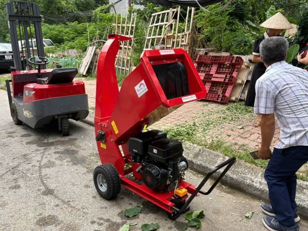 Máy Băm Cành Đề Nổ Dùng Xăng Turbo TBX15