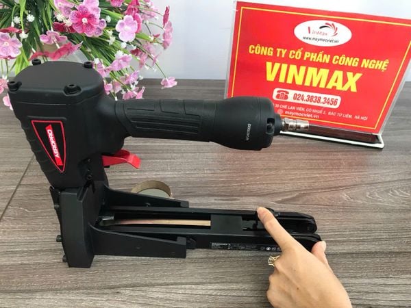 Máy Đóng Đinh Thùng Carton Dùng Hơi AEROPRO MTA18