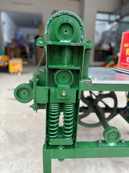 Máy Bóc Vỏ Quế Vinmax VMQ2200