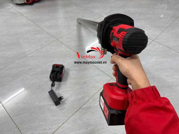 Bơm dầu nhớt, hóa chất thùng phuy chạy pin Turbo TBB750