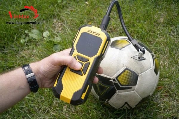 Máy bơm hơi dùng pin Stanley SXIF0101 (Tích hợp đèn Led & sạc dự phòng)