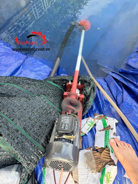 Máy Bơm Nước Cần Cứng Động Cơ 750W Turbo TBN750