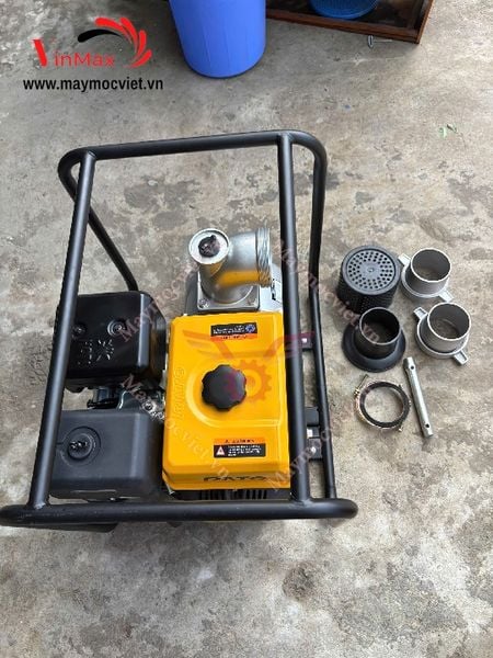 Máy bơm nước chạy xăng Rato 390