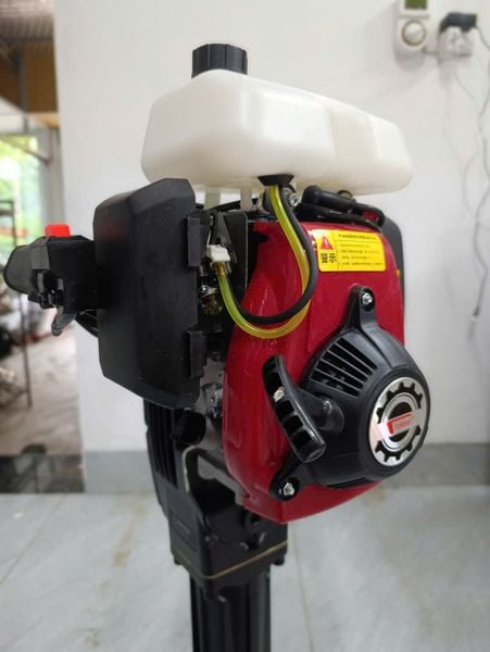 Máy bứng gốc cây, máy đục betong 4 thì Turbo TBC680