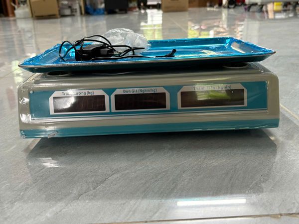 Cân tính giá tiền 40kg, K019 độ chia 5g phím bọc inox