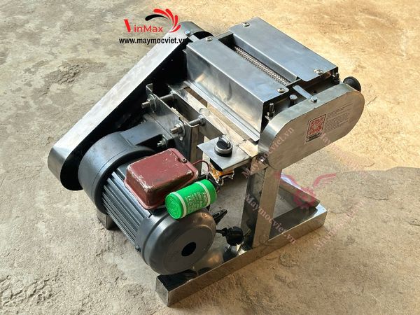 Máy cán thịt tươi sống, cán thịt cốt lết 2 lô gai Vinmax VMT17