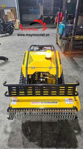 Máy cắt cỏ trục băm diesel  di chuyển bánh xích Turbo 20hp TBX2080