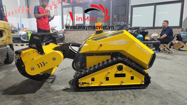 Máy cắt cỏ trục băm diesel  di chuyển bánh xích Turbo 20hp TBX2080