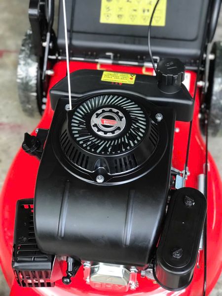 Máy Cắt Cỏ Đẩy Tay Turbo TB216 Chạy Xăng 173cc