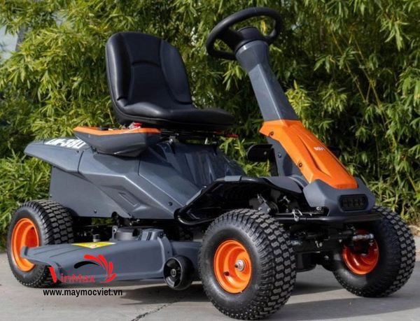 Xe cắt cỏ ngồi lái dùng pin Turbo TBC38