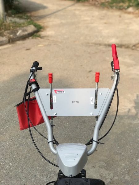 Máy Cắt Cỏ Trục Băm Turbo TB70