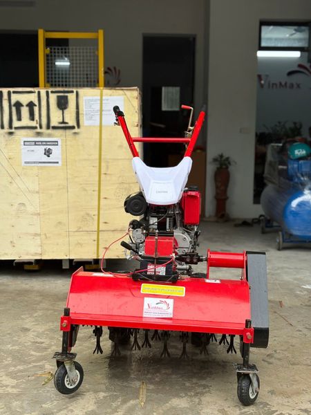 Máy cắt cỏ trục băm Kawasaki TBD800 13hp hàm cắt 80cm