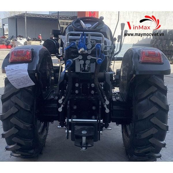 Máy Kéo Ngồi Lái 4 Bánh 80HP Shoshin S80