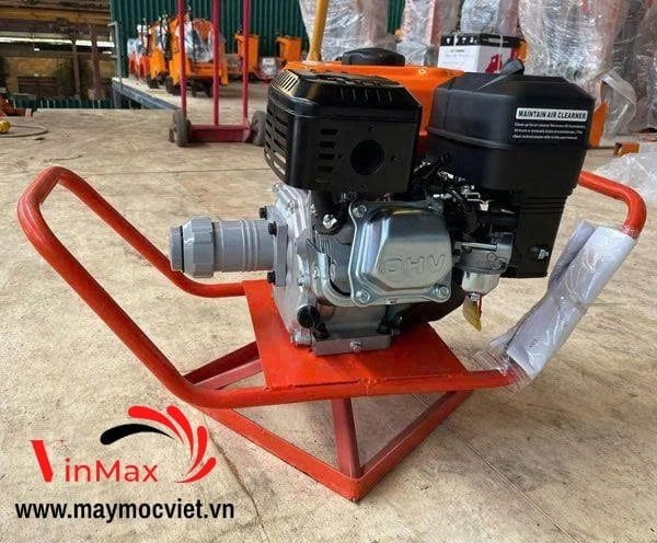 Máy Đầm Dùi Bơm Nước Chạy Xăng Lifan 5.5HP