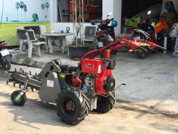 Máy Đào Rãnh Chạy Dầu Turbo TBR350 ( nâng hạ thủy lực)