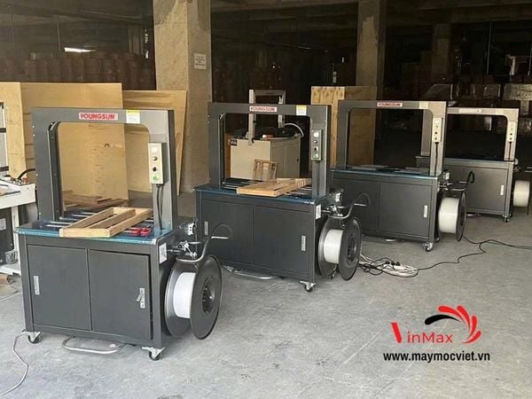 Máy đóng đai thùng tự động Turbo YS305