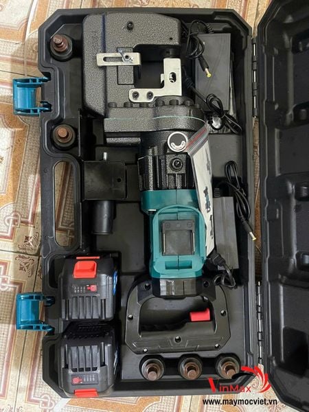 Máy đột lỗ thủy lực cầm tay dùng pin Turbo LD-30