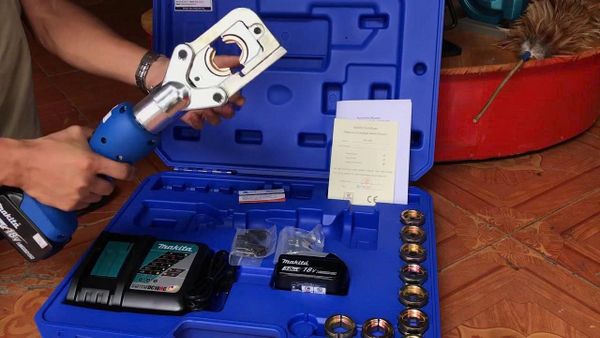 Máy ép cos dùng pin KORT ECT-240