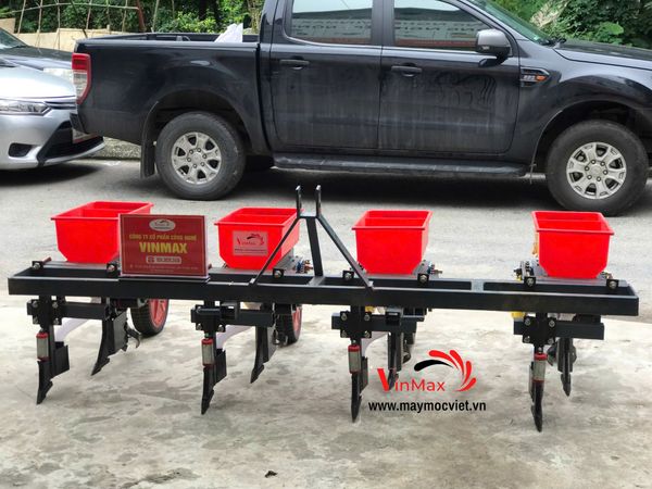 Máy gieo hạt 4 hàng gắn máy kéo Turbo TB04