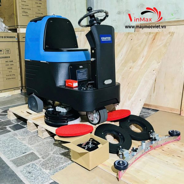 Máy lau sàn liên hợp ngồi lái dùng trong nhà xưởng Kraffer GM90B