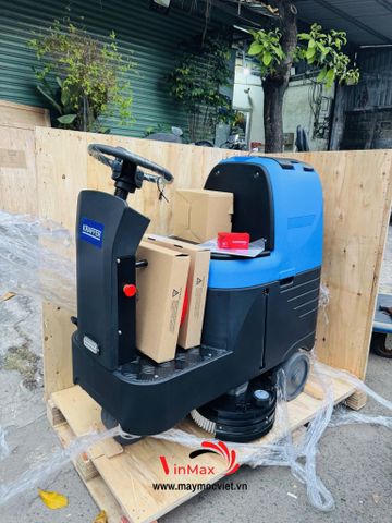 Máy lau sàn liên hợp ngồi lái dùng trong nhà xưởng Kraffer GM90B
