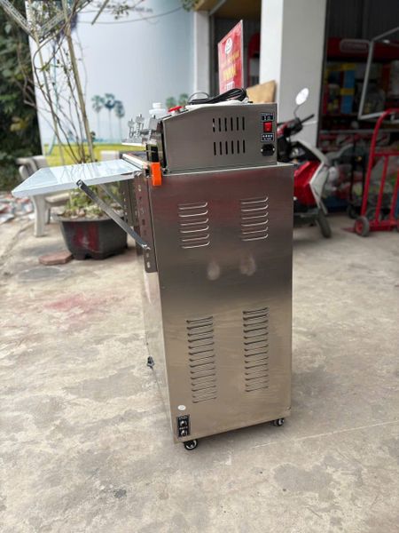 Máy hút chân không vòi ngoài VS600B ( inox)