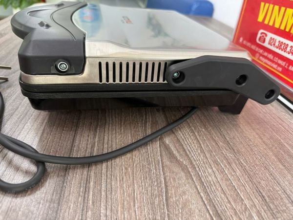 Máy Ép, Máy Kẹp Bánh Mì YILI 1500W Y2626