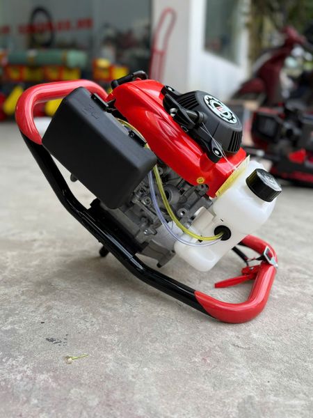 Máy Khoan Đất Cầm Tay 4 Thì Turbo TBK144