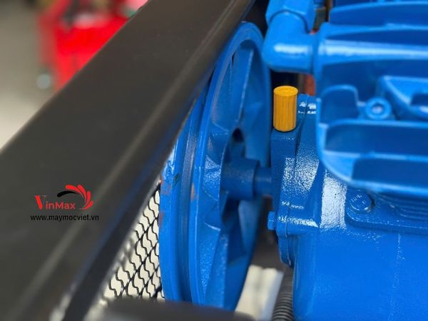 Máy nén khí 4hp Pegalion TM-W-0.36/8-120L (380V)