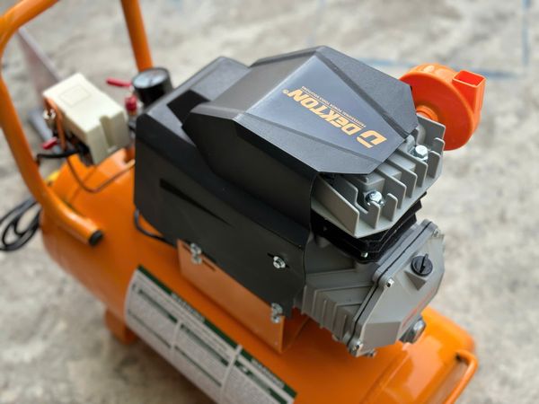 Máy nén khí Dekton 5HP 50L DK50LT