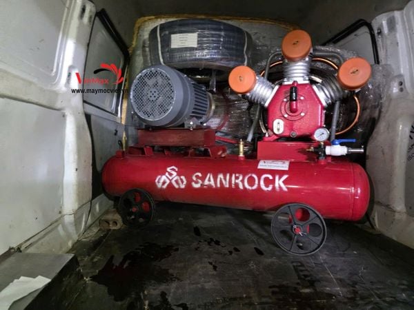 Máy Nén Khí W1.8/5 Motor 11KW