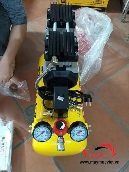 Máy Nén Khí Không Dầu 24L Stanley SXCMS1324HE