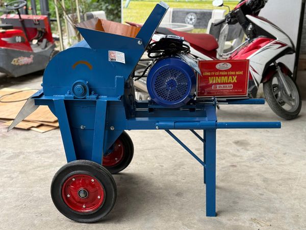 Máy nghiền đất, phân bò 3 pha 42 búa 16 dao Turbo TBN375