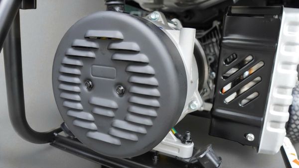 Máy Phát Điện Xăng 3.5KW Reload REG 4000E Có Đề