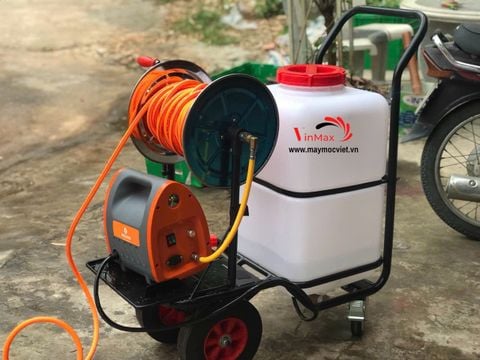 Máy phun thuốc, tưới vườn di động dùng acquy Turbo TXT12