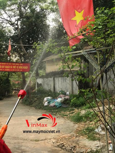 Máy phun thuốc, tưới vườn di động dùng acquy Turbo TXT12