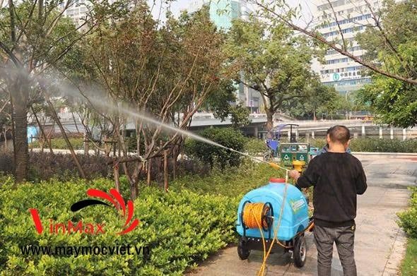 Máy Phun Thuốc Di Động Dùng Pin 300 Lít Turbo TBP132