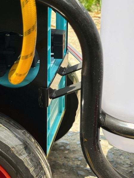Máy Phun Tưới Di Động Dùng Ắc Quy Turbo TB60