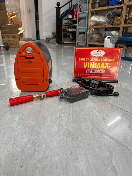 Máy phun thuốc mini dùng acquy 12V Reload XT12