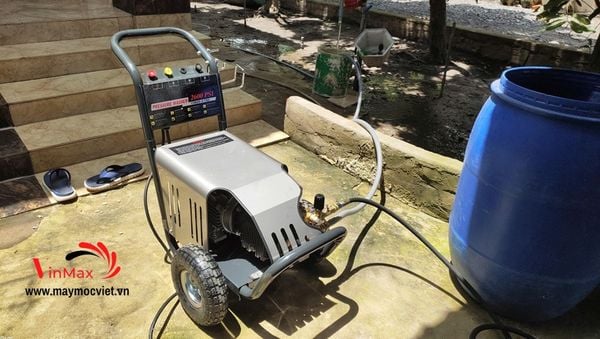 Máy rửa xe Kumisai 15M26-3.7S2 2600PSI